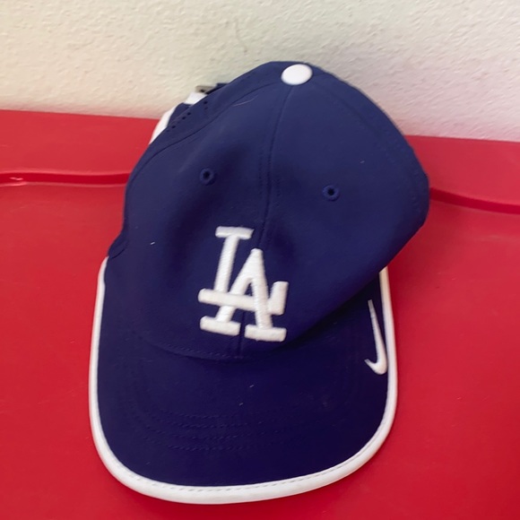 Nike Other - NIKE LA NAVY BLUE ADJUSTABLE HAT